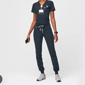 Figs Zamora in Dark Harbor Petite Medium NWT